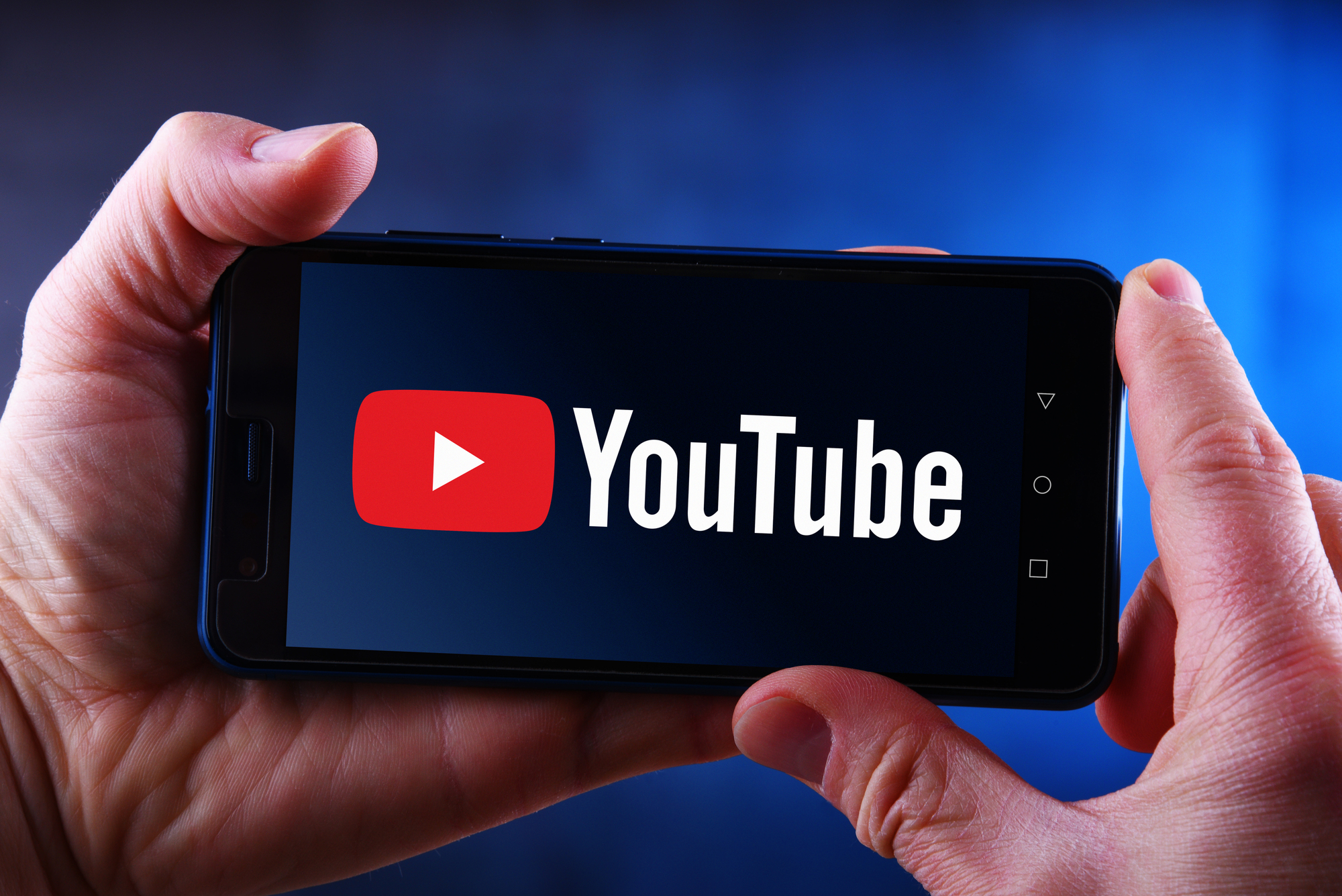 Ukrainians Watched Over 172 Million Hours of Live Streams: Football and Politics Dominate Viewing Habits
